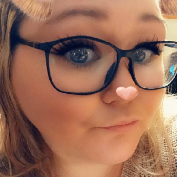 Meet your Posher, Stacey - Picture 1 of 1